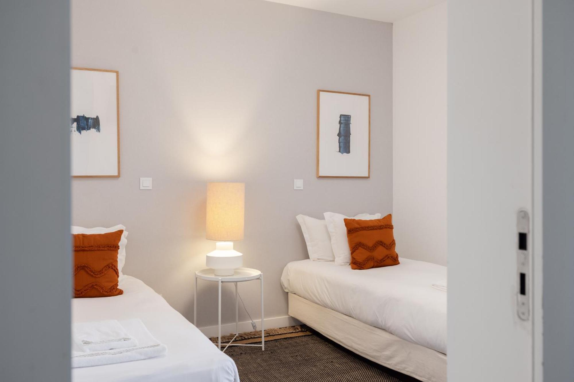 Deco Gem In City Center Lisbon Luaran gambar